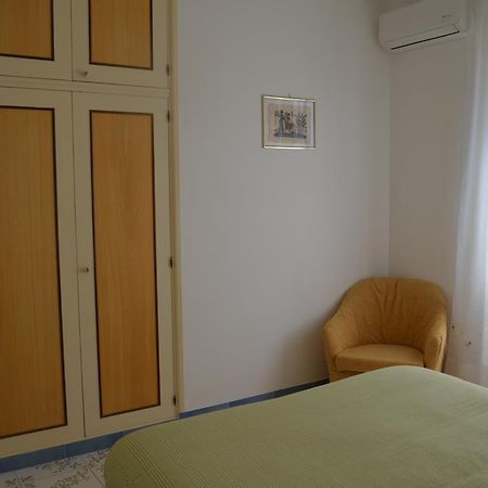Casa Elena Apartment Maiori Cameră foto